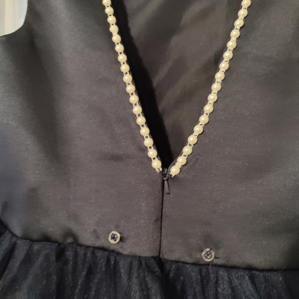 New You Get Both Elegant Green and Navy Kids Dresses - Picture 13 of 16